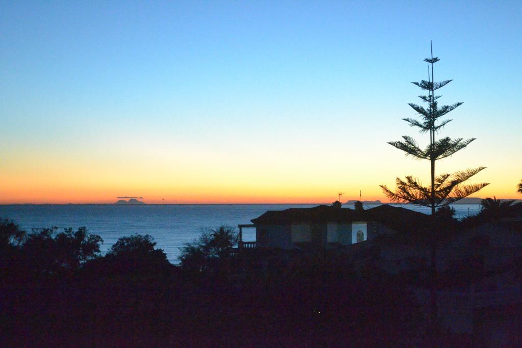 Casa Luz Del Faro Bed & Breakfast Mijas Costa Εξωτερικό φωτογραφία